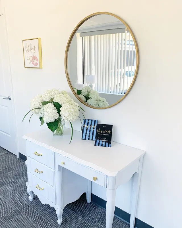 April Gusler Makeup — photo from the business 4