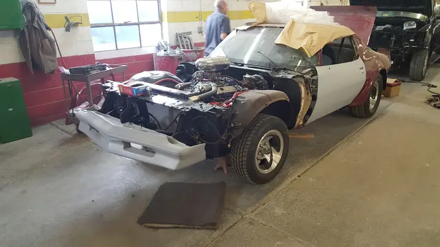 Earl's Collision Center & Auto Body Repair — photo from the business 7