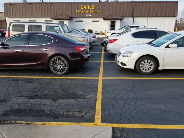 Earl's Collision Center & Auto Body Repair — photo from the business 5