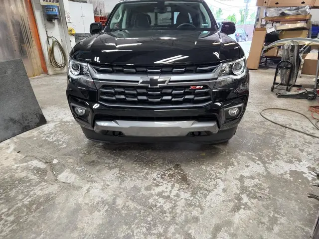 Earl's Collision Center & Auto Body Repair — customer photo 10