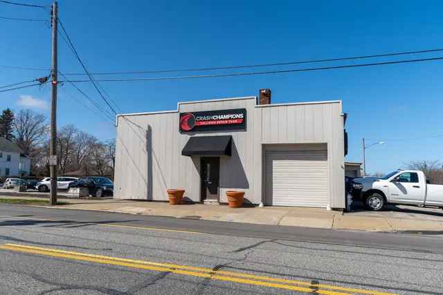 Crash Champions Collision Repair Rocky River — photo from the business 2