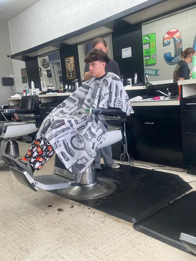 Palace Barber Shop — photo from the business 2