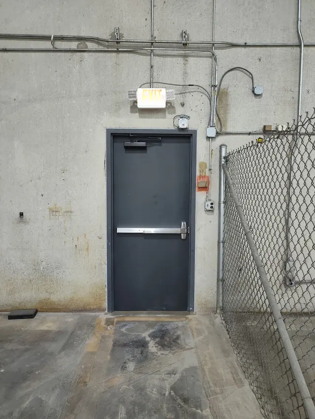 Navriz Doors — photo from the business 3