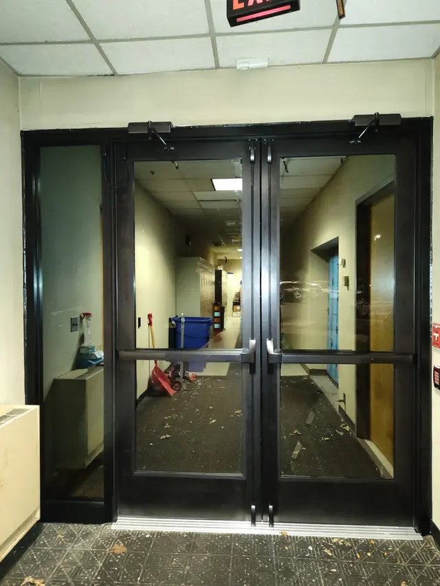 Navriz Doors — photo from the business 9