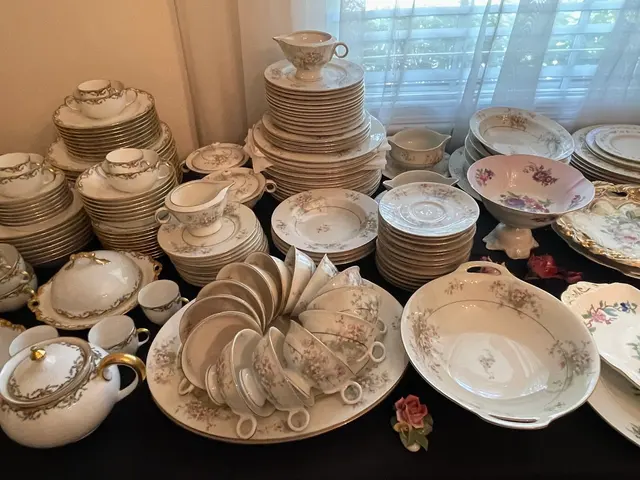 Calibrie Lowcountry Estate Sales — photo from the business 8