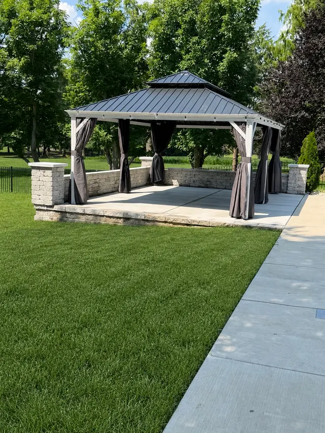 Wade's Reliable Lawncare — photo from the business 9