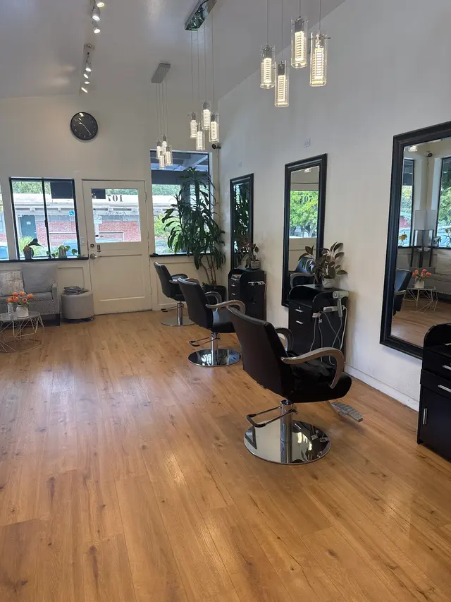 StyleZ Salon — customer photo 2