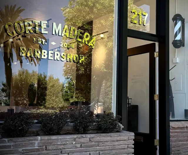 Corte Madera Barbershop — photo from the business 2