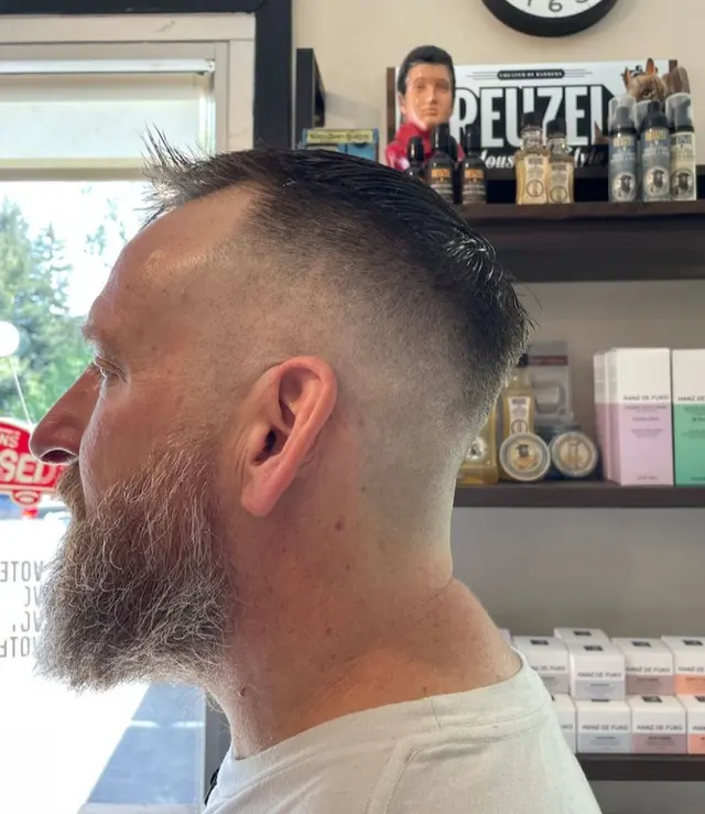 Shavery Barbershop — photo from the business 9