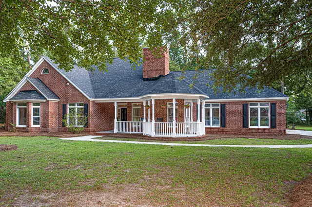Real Estate House International — photo from the business 9