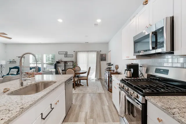 Real Estate House International — photo from the business 3