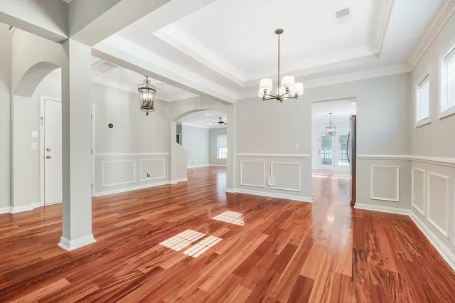 Real Estate House International — photo from the business 5