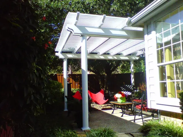 Custom Fence & Pergola LLC — photo from the business 12