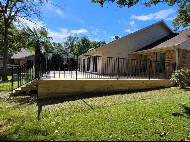 Decks Fence Wood Contractors — photo from the business 11