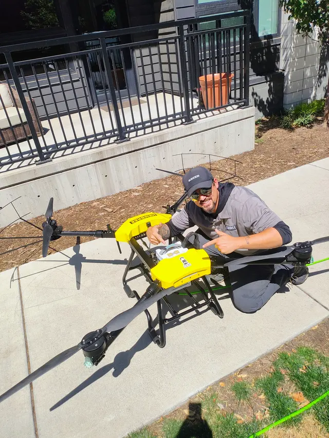 Hembree Window Cleaning — photo from the business 7