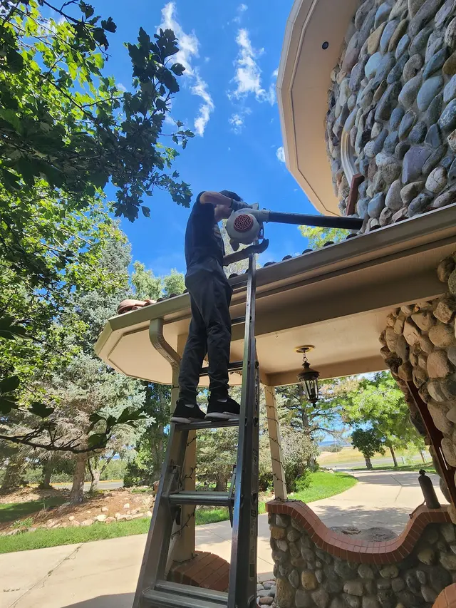 Top Notch Gutter Services — photo from the business 7