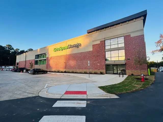 Extra Space Storage — photo from the business 3