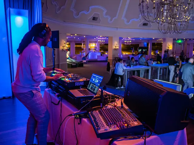DJ Will Gill — photo from the business 4