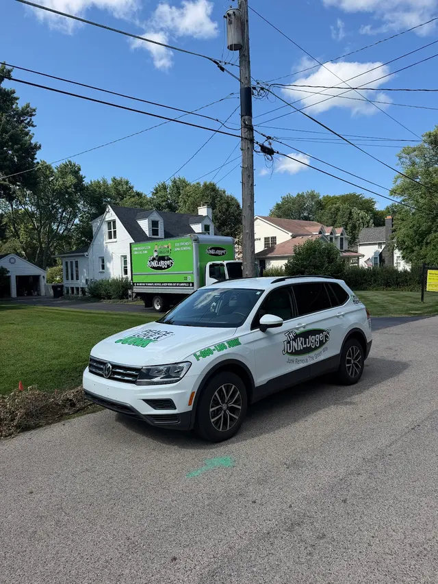 The Junkluggers of Chicago NW Suburbs — photo from the business 8