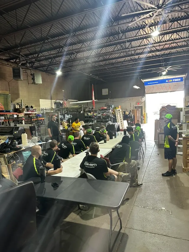 The Junkluggers of Chicago NW Suburbs — photo from the business 4