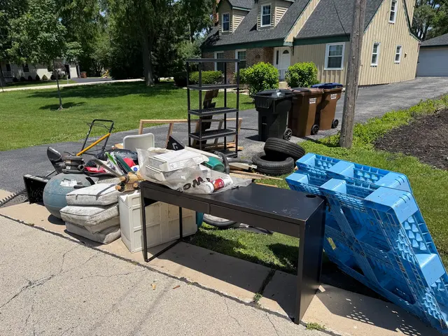 Junk Thirsty — photo from the business 8
