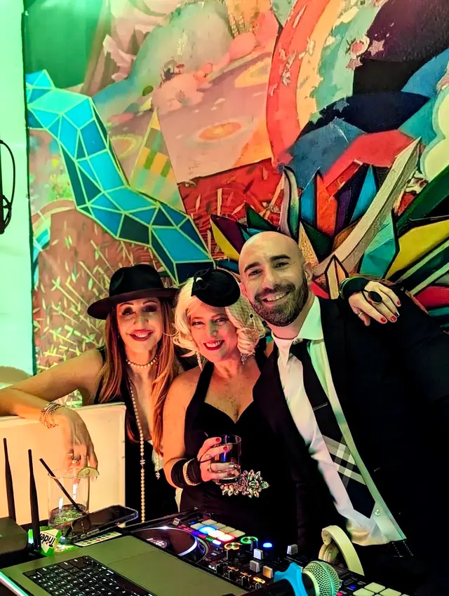 Ello Entertainment — customer photo 7